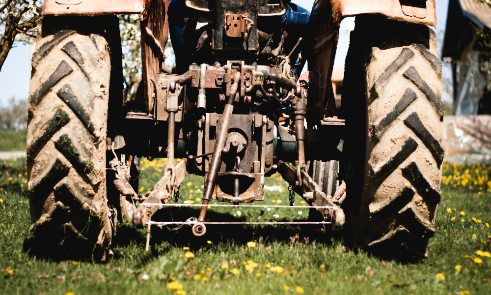 image of tractor 3 point linkage