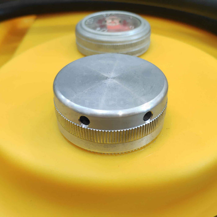12 volt Diesel CARRYTANK® 440L showing fuel filler