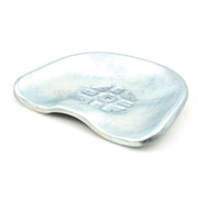 Pan style seat with single bolt mount