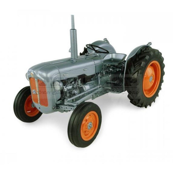 1:16 Scale Diecast Fordson Dexta 60th Aniversary Edition ED-1957 - THE CO-OP