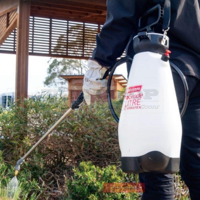 Silvan 8 Litre "ProGrade" hand sprayer for Commercial & Garden - THE CO-OP 190549